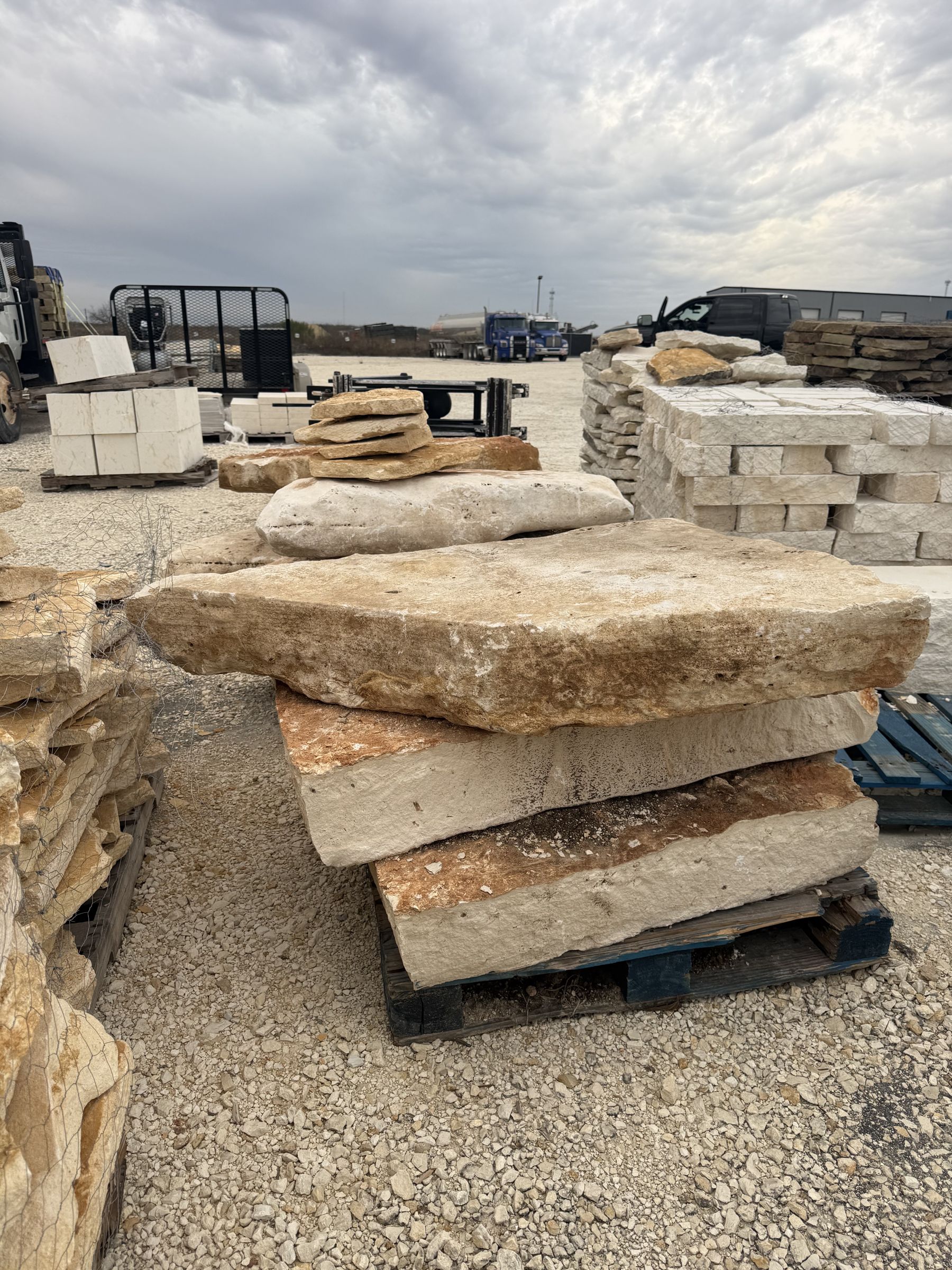 Stacked Oklahoma flagstone slabs